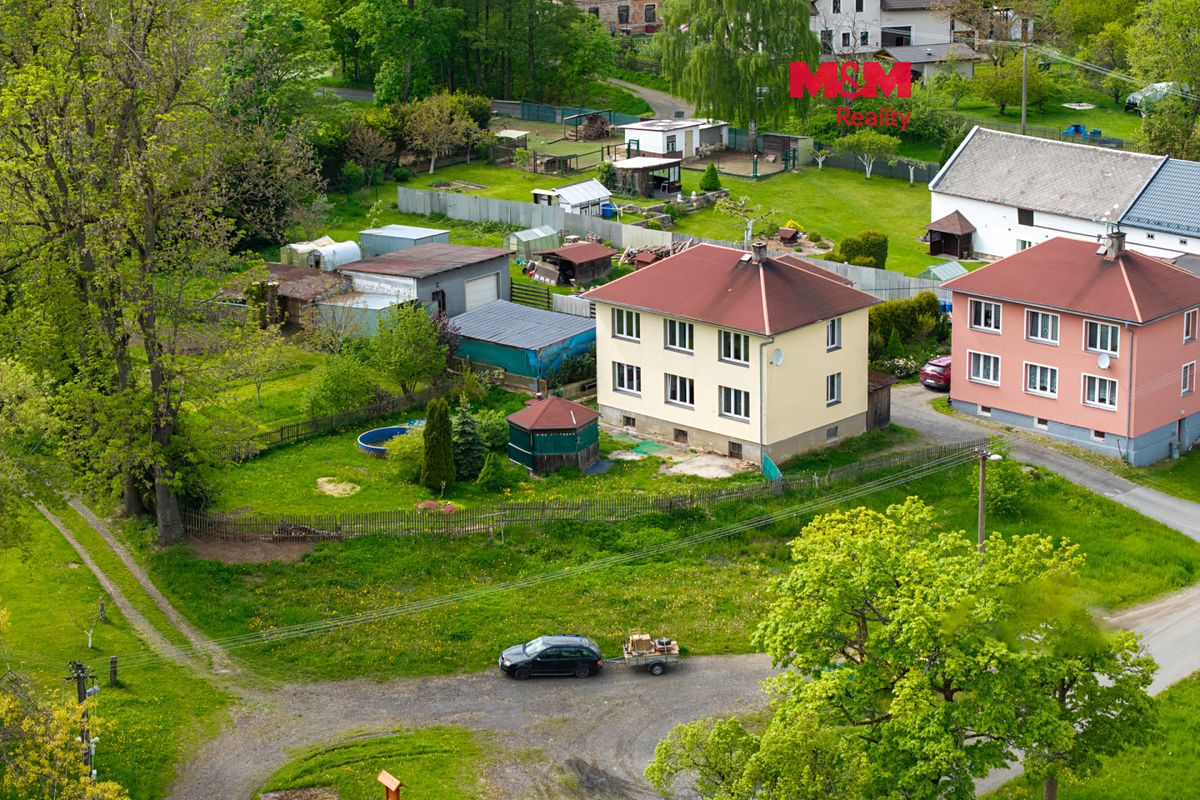 Prodej rodinného domu 180 m², pozemek 1418 m²